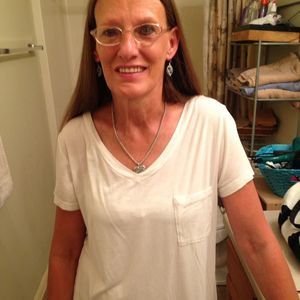 Meet your Posher, Liz